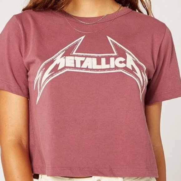 Daydreamer Tops - DAYDREAMER Metallica Young Metal Rebel Crop Tee